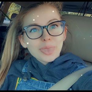 Meet your Posher, Molly